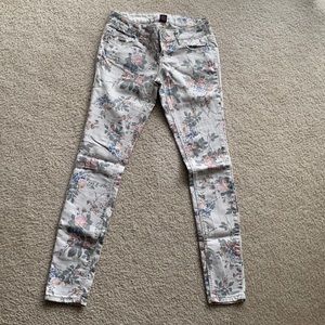 Floral denim pants